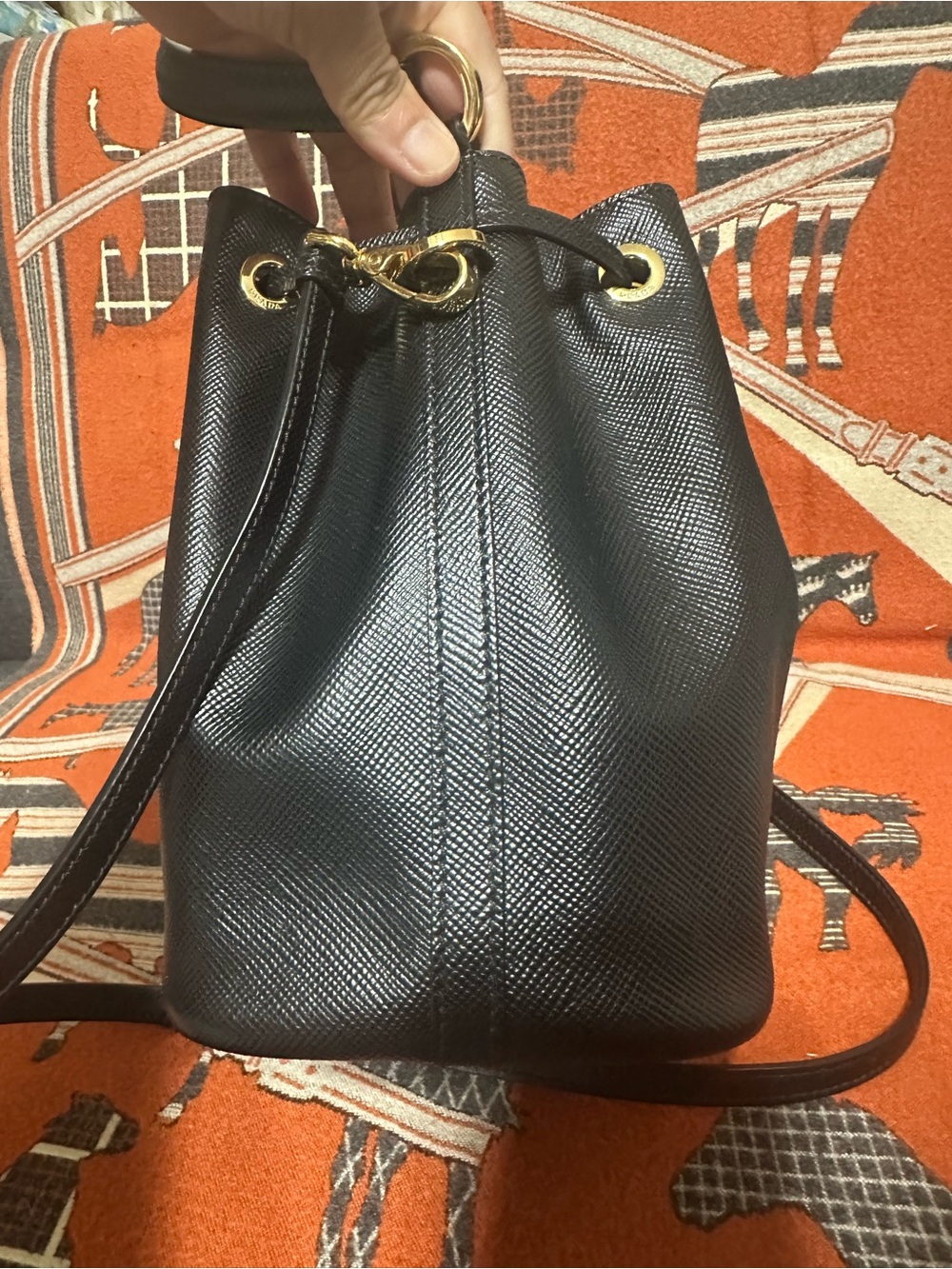 PRADA❤️🌟BLACK SAFFIANO LEATHERL BUCKET BAG WITH GOLD HARDWARE ⭐️ - Picture 11 of 15